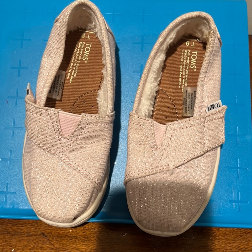 Kids Tom’s-pink sparkle